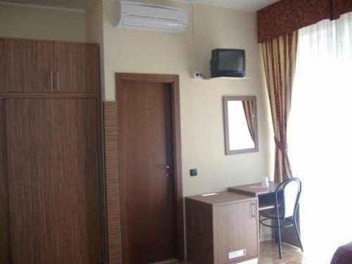 York Hotel Чинизело Балсамо Екстериор снимка